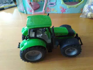 Stor traktor grøn og sort