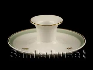 Hasselnød Lysestage