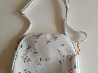 Taske i hvid læder look