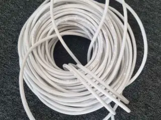 VANDENBERG Netværkskabel Cat6 30 meter