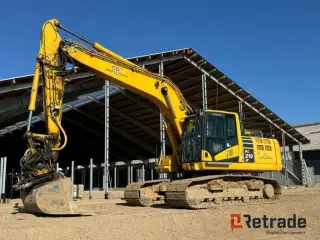 Komatsu PC210LC-11