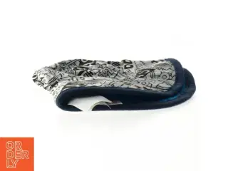 Hat fra Adidas (str. 29 x 18 cm)