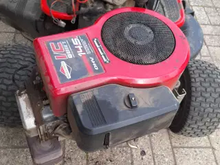 Motor havetraktor 