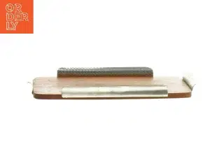 Teak Træ fad med ciseleret metal  (str. 19x9 cm)