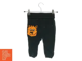 Bukser fra H&M (str. 68)