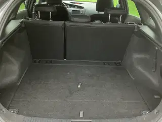 Velholdt og nysynet kia ceed stationcar 2018