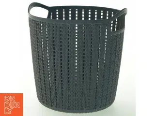Plastkurv med huller (str. 16x15 cm)