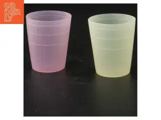 Tupperware plastikkrus fra Tupperware (str. 5,5 cm)