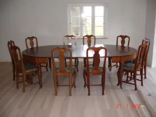 Spisebord med udtræk