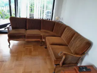 Adt vo sofa 