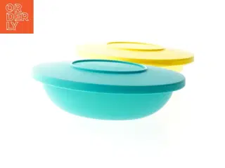 Plastskåle med låg fra Tupperware (str. Ø 17x4 cm)
