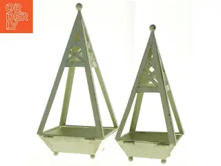 Metal lanterner (str. 41 x 19 x 19 cm og 35 x 16 x 16 cm)