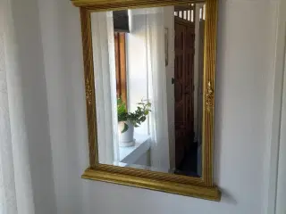 Spejl i guldramme