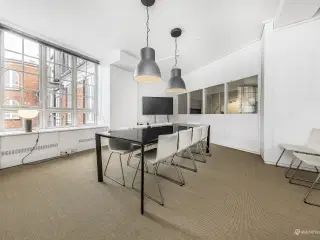 Kontorlejemål på 374 m²