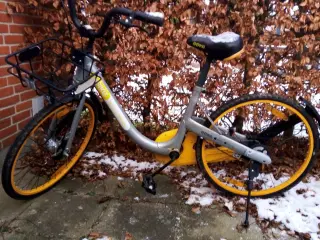 Fin gul cykel
