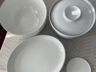 Royal Copenhagen Blå Kant Fajance