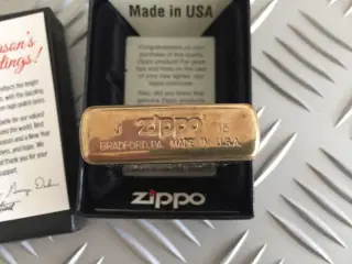 Season's Greeting! Zippo messing