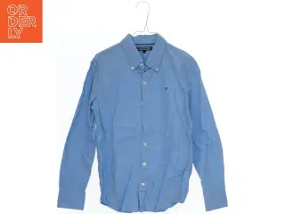Skjorte i lyseblå farve fra Tommy Hilfiger (str. 140)