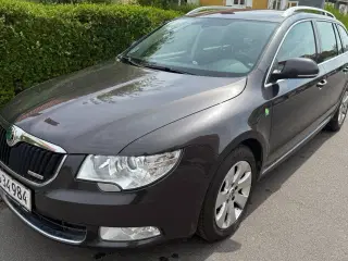 Skoda Superb 1,6 TDi 105 Ambition Combi GreenLine