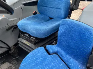 New Holland TD5 85.  570 timer