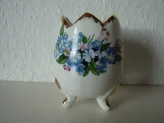 Porcelæns æg med sød dekoration