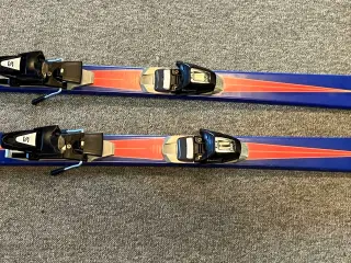 K2 Carvingski med Salomon 500 bindinger
