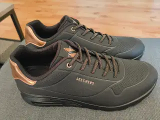 Nye Skechers sko 