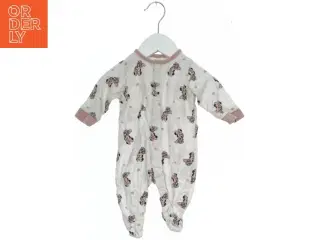 Sparkedragt med Minnie Mouse print fra H&M (str. 56)