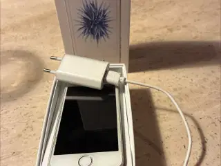 iPhone SE – 32 GB – Sølv 