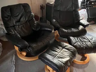 2 stressless stole med fodskammel