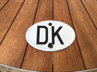 D K emaljeskilt gammelt 