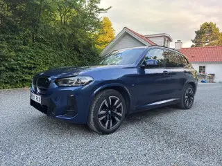 BMW iX3  Charged M-Sport