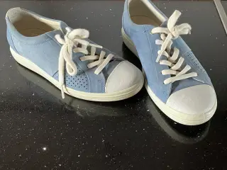 Flotte Ecco sneakers i lyseblå ruskind, str. 39