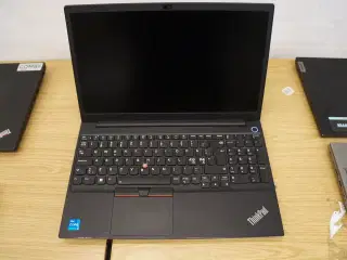 Computer LENOVO TP00117D