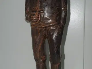 Keramikfigur - Bondemand med pibe i hånden