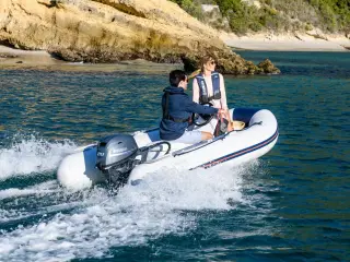 Yamaha 20 HK - Fjernbetjening, Elektrisk start, Power tilt