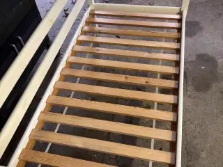 Juniorseng 70x140 cm, hvid