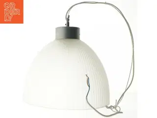 Hvid pendellampe (str. 34 cm)