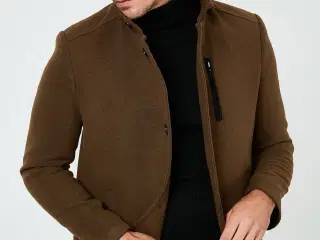 Helt ny frakke, aldrig brugt 