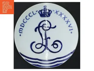 Porcelænstallerken med kongekrone fra Royal Copenhagen (str. Ø 17,5 cm)