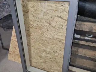 Fint Velfac vindue i alu/træ