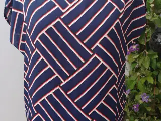 Ny Jacqueline bluse str 34