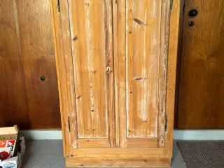 Skab