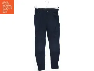 Mørkeblå fløjsbukser fra H&M (str. 128)