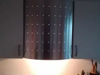Væghængt emhætte i stål sælges
