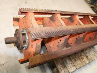 Dronningborg D7000 Tærskecylinder 28350014