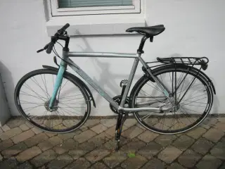 MBK Concept Herrecykel med 7 indvendige gear.