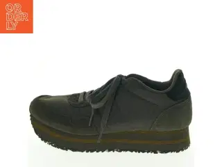 Sneakers af ruskind fra Woden (str. 38)