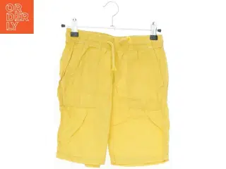 Gule shorts med elastik og snøre fra H&M (str. 122)