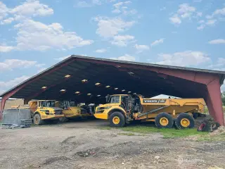 1600m2 hal uden sider udlejes